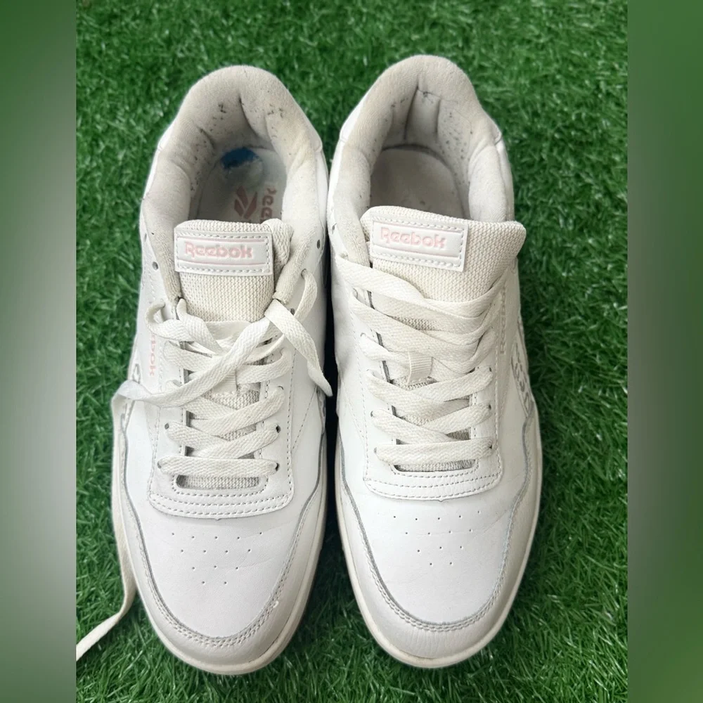 Reebok Womens White Leopard Pink #12662 Size 10‎